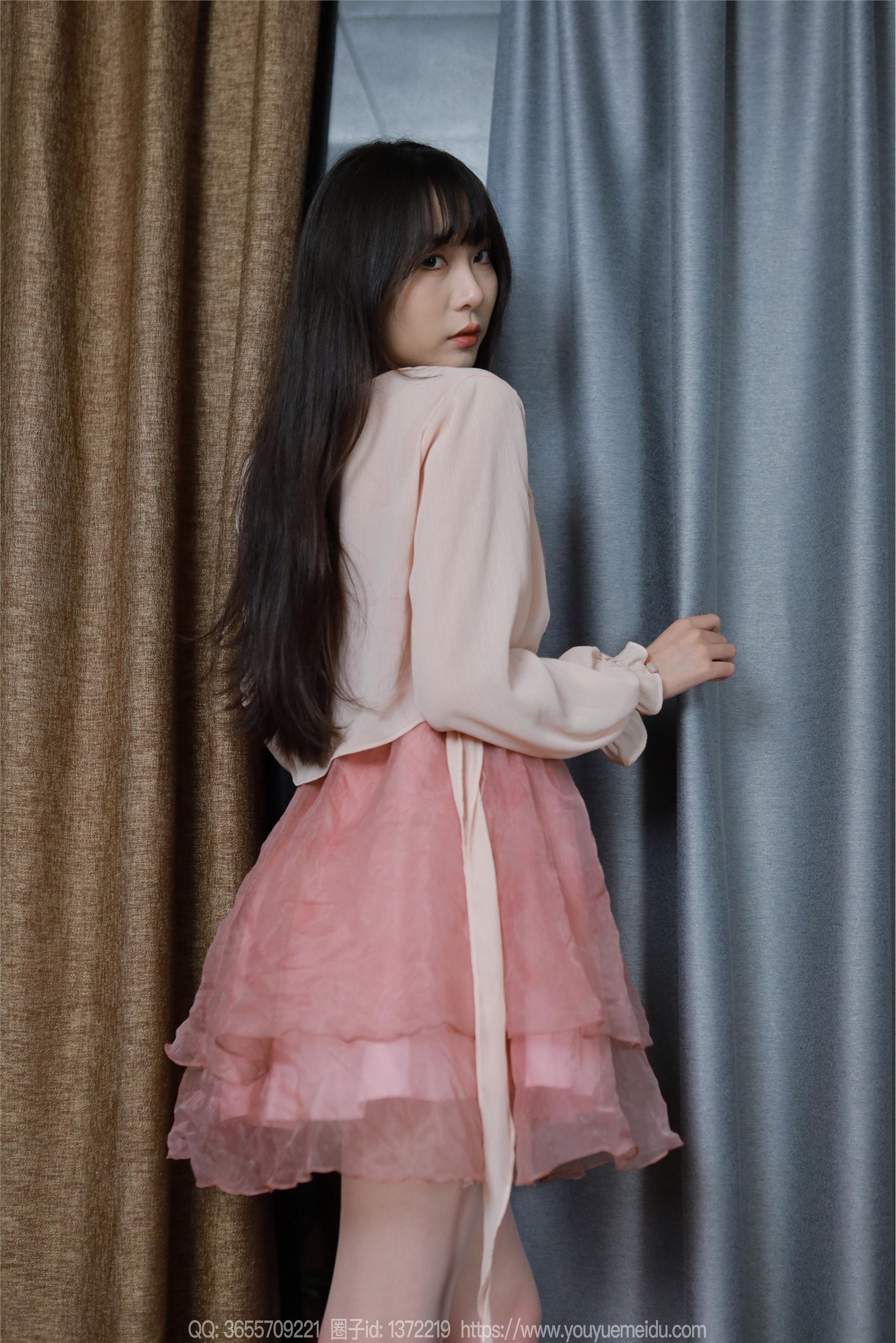 IESS异思趣向  2024.08.04 丝享家 1811 团团《粉白渐变（上）》